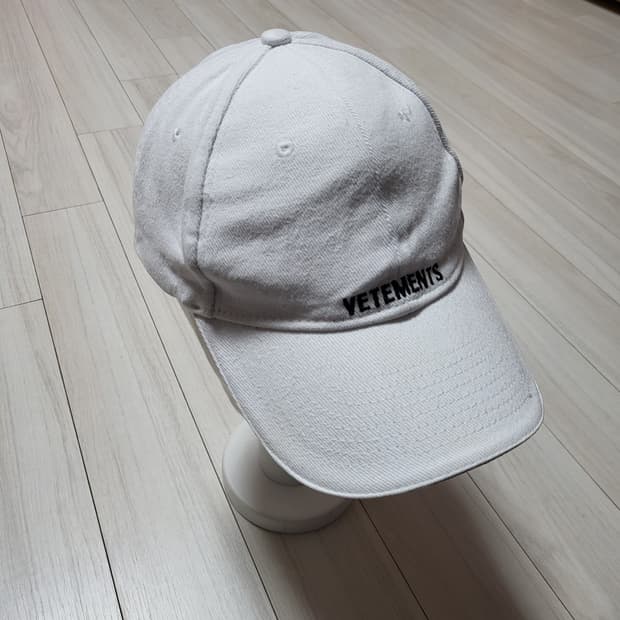 18ss 베트멍 모자 베트멍 아이코닉로고 볼캡 vetements