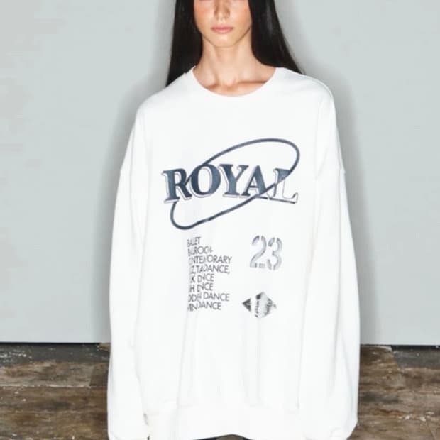 OPEN YY 로얄 레터 스웻셔츠 