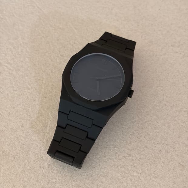 D1밀라노 디원밀라노 섀도 40.5mm 시계