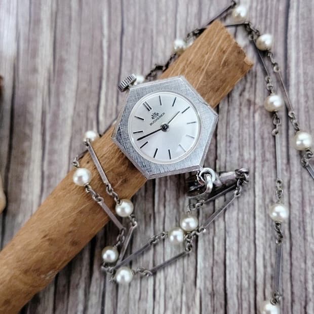 정품 부쉐러(BUCHERER) 빈티지 펜던트 워치 네크리스
