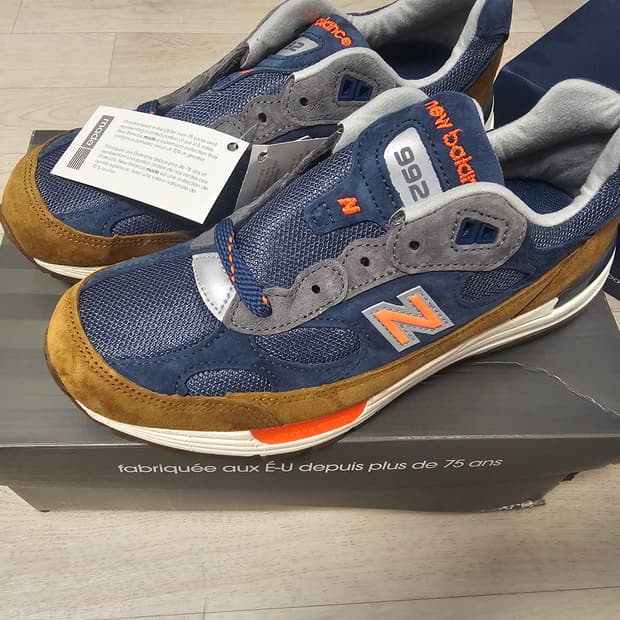 [250] 뉴발란스 제이크루 992 새제품