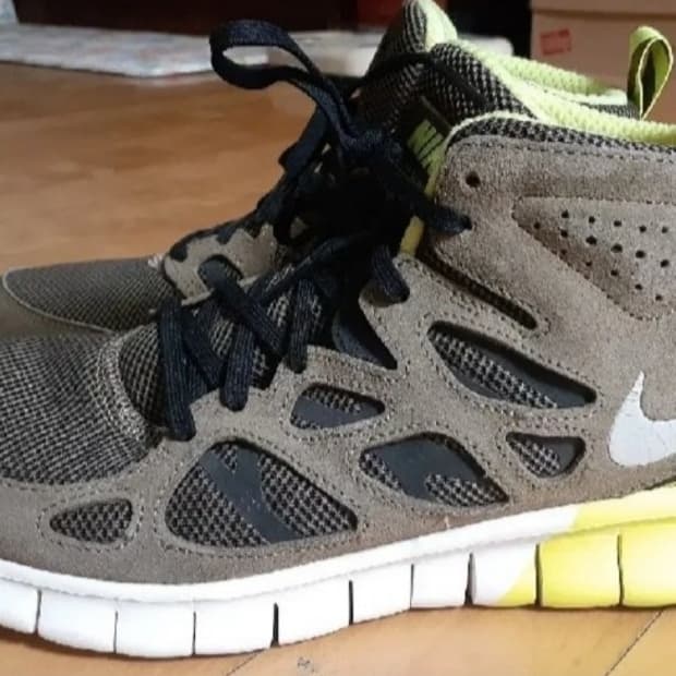 나이키 프리런2 스니커부츠 브라운 볼트 270