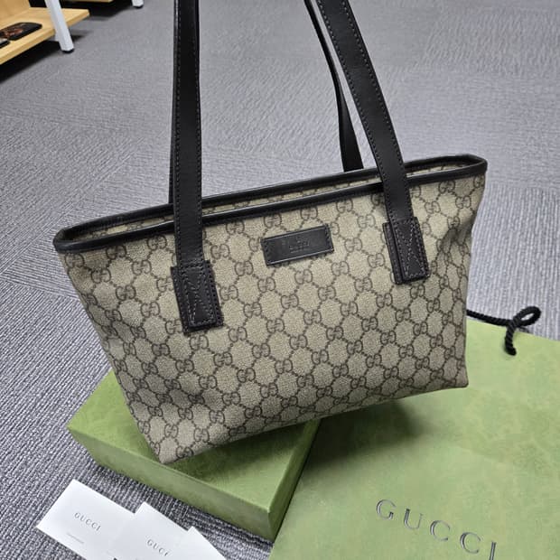 [정품][특가] 구찌 시그니처 토트백