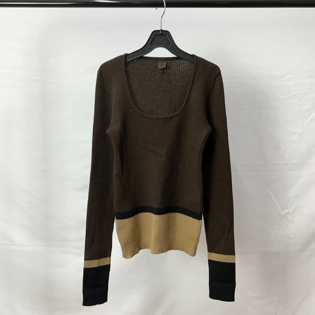 돌체앤가바나 리브드 니트 탑