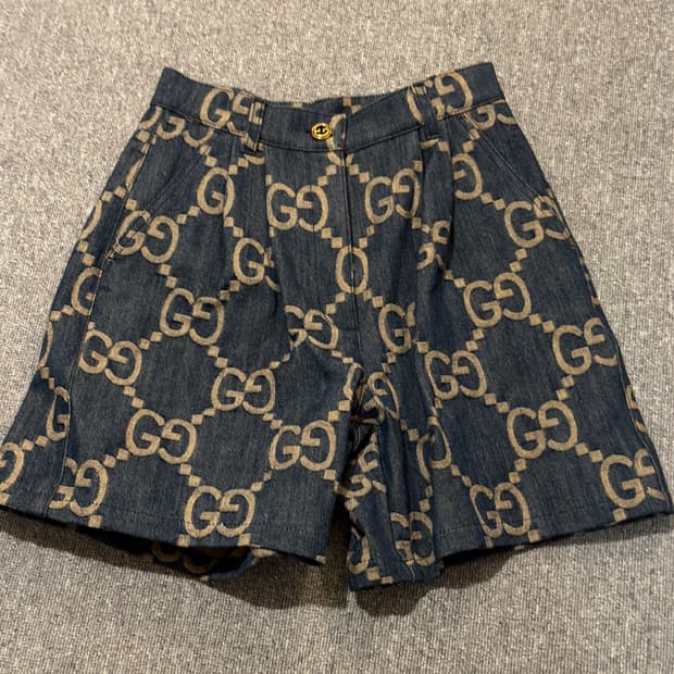 구찌 자카드 버뮤다 팬츠 압구정 갤러리아 구매