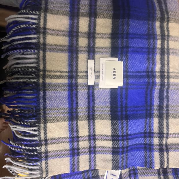 아더에더목도리 