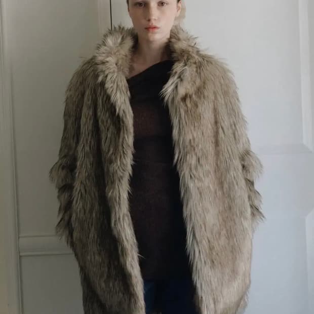 스튜디오 테이블 퍼자켓