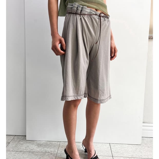 ulika sanctus curtain half pants beige