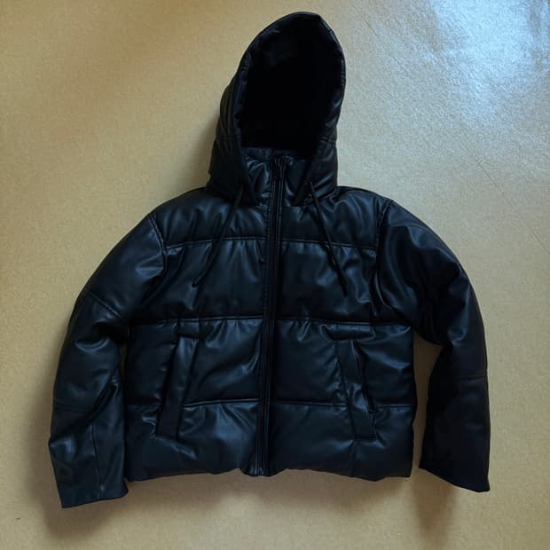 자라 블랙 패딩 XS / 2022년 구매 