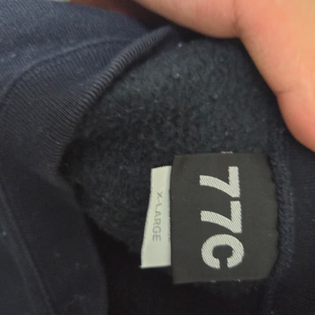 77c 맨투맨 네이비