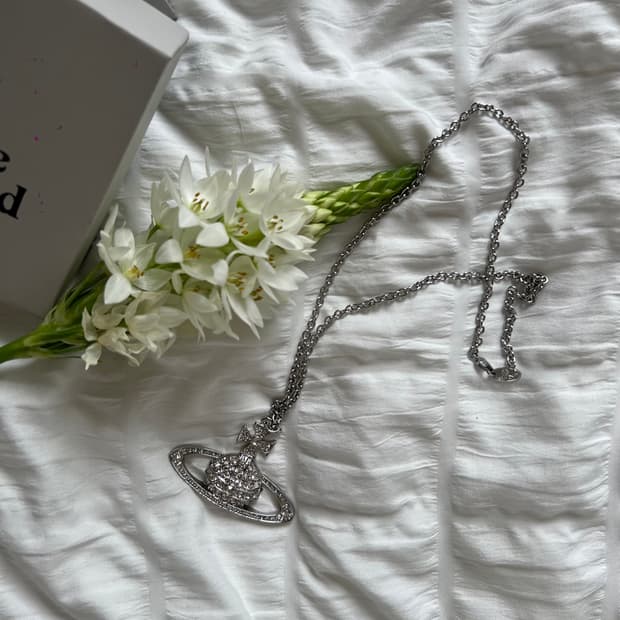 비비안웨스트우드 빅 오브 펜던트 목걸이