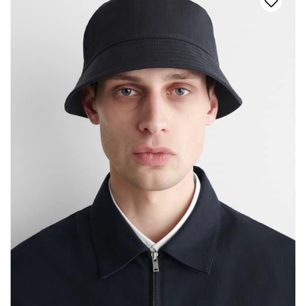 코스 cos 코튼 블렌드 버킷햇 다크 그린