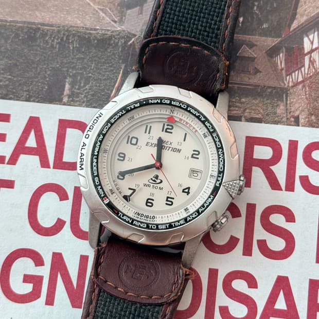 Timex 타이맥스 익스페디션 인디글로 아날로그 알람