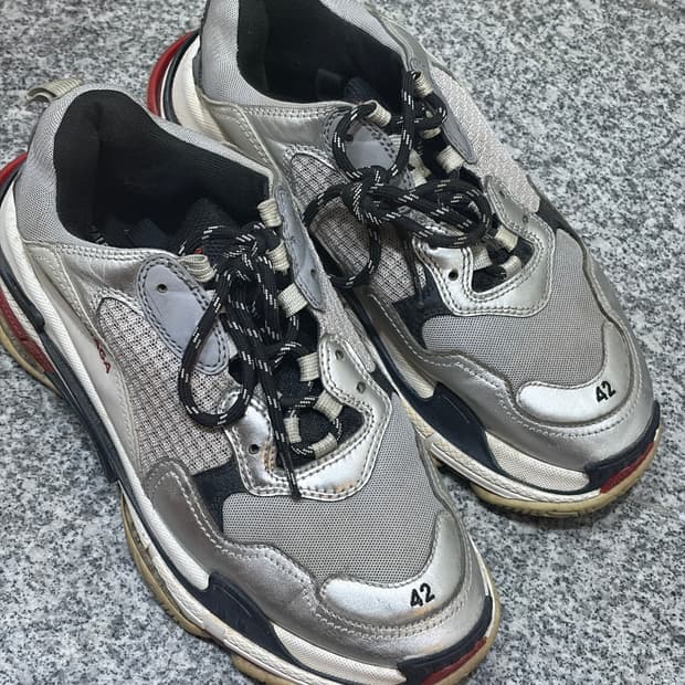 발렌시아가 18ss 트리플s 실버 42