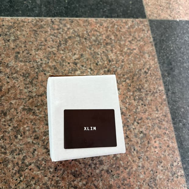 엑슬림  xlim ep9 팝업 기념 각인 컵 미개봉 새제품 판매