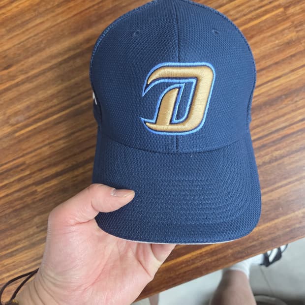 Nc 다이노스 메쉬 모자 57