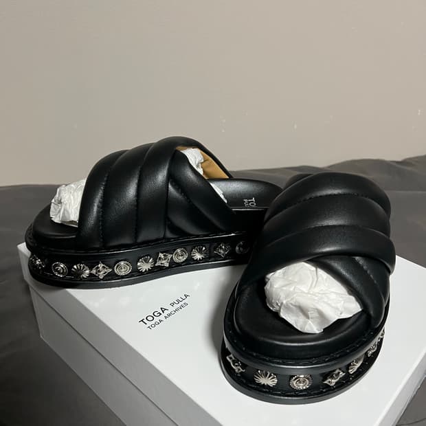 (35) 토가 레더 샌들 블랙 새상품