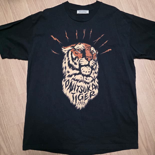 L) 오니츠카타이거 블랙 타이거 반팔 티셔츠