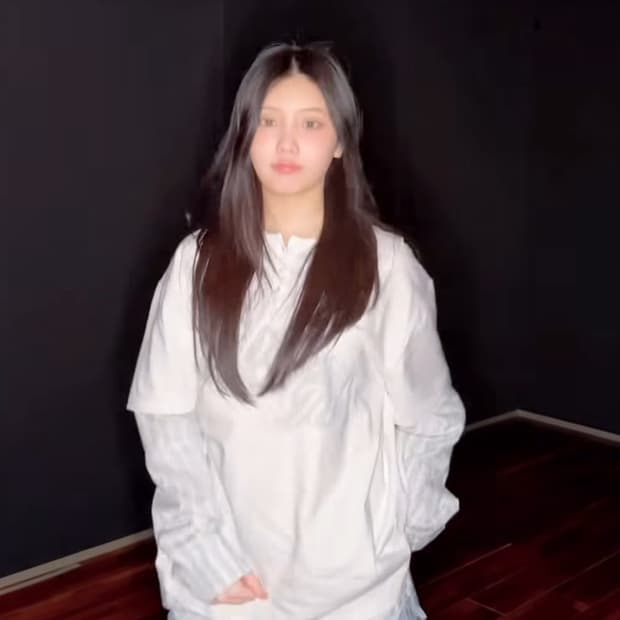 (아일릿 원희 착용) 팬시클럽 베이비걸 스트라이프 레이어드 티 