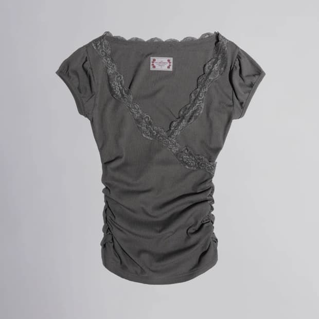 스컬프터 Lace Trim Wrap Tee Charcoal 택달린 새제품