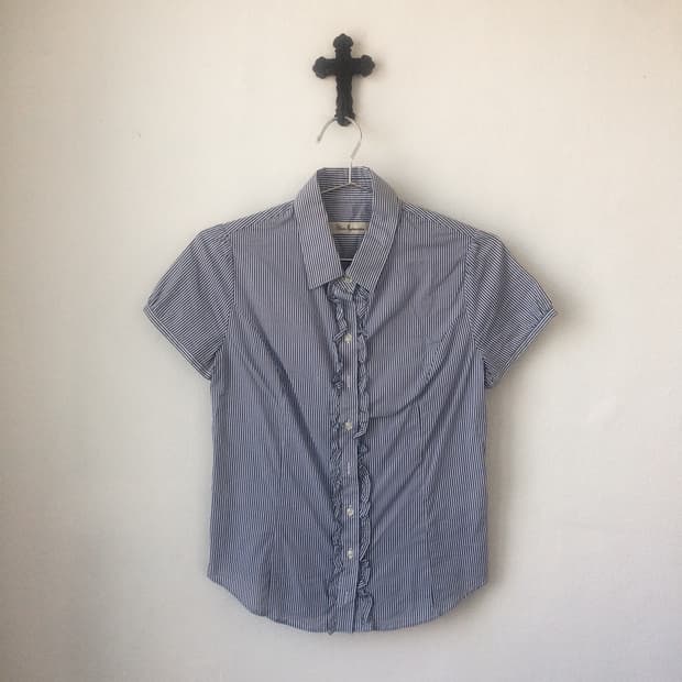 Frill stripe pattern shirt
