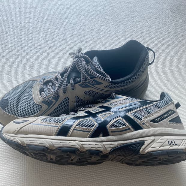 아식스 젤 벤처 6 페더 그레이 블랙