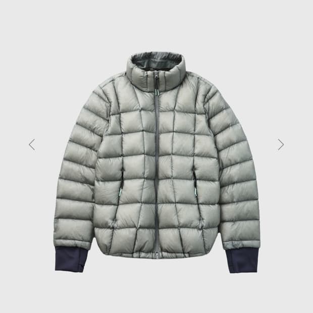 999휴머니티 모듈러 라이트 구스푸퍼 3사이즈 팝니다.