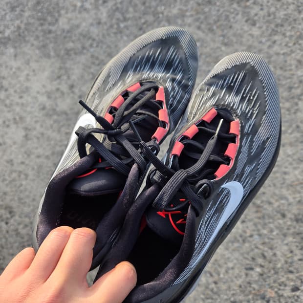 나이키 GT 컷 2 블랙화이트 290 / 실내 2회 / 민트급