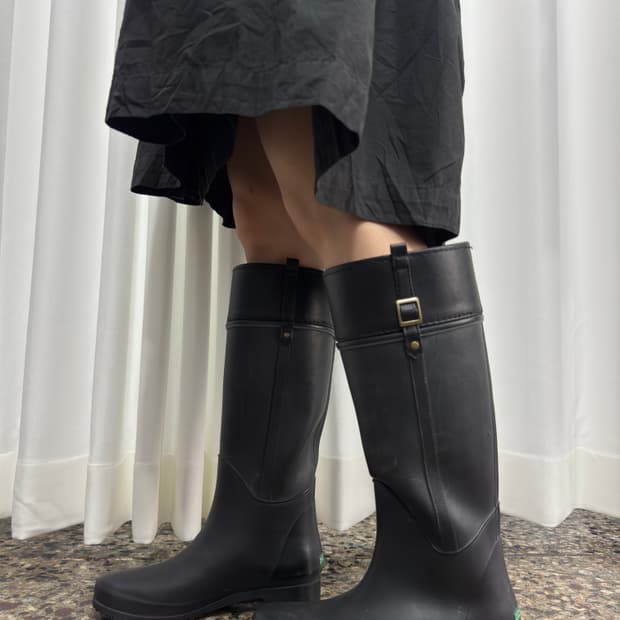benetton leather detail rain boots