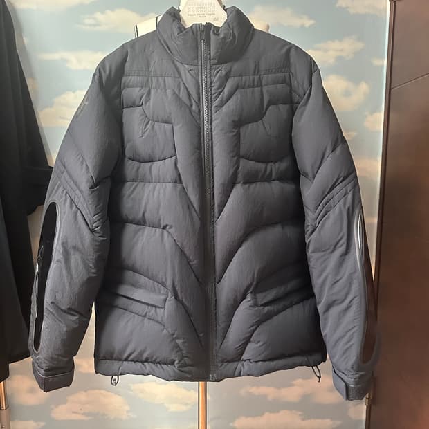 언더커버 에반게리온 초호기 패딩