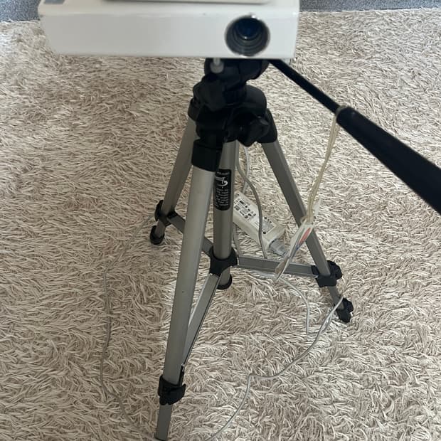 LG 빔프로젝터 + 삼각대 거치대 세트