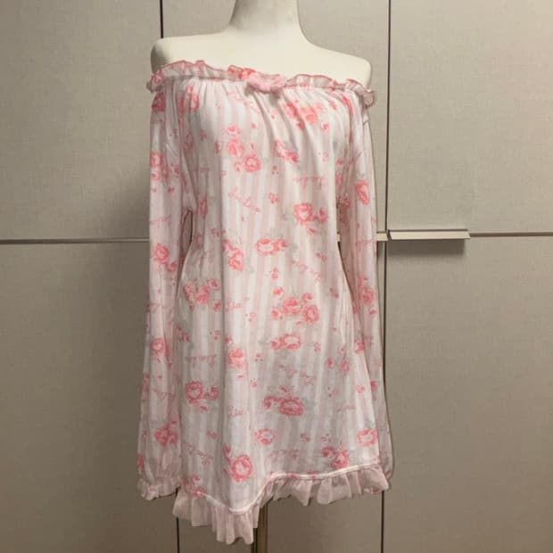 리즈리사 오프숄더 장미 원피스