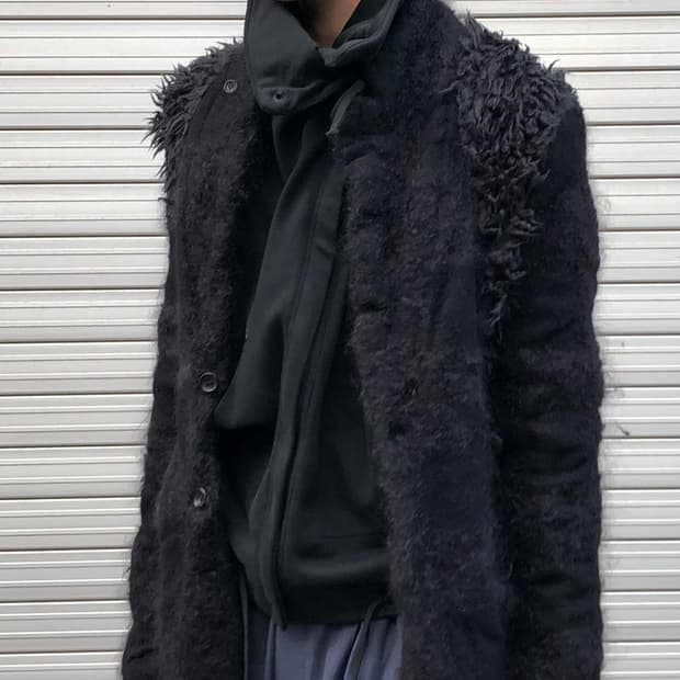 일라리아 니스트리 아티잔 사선 하이넥 베스트