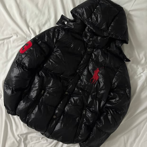 폴로 빅포니 유광 패딩