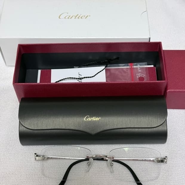 까르띠에 CT0601O 안경 판매합니다.