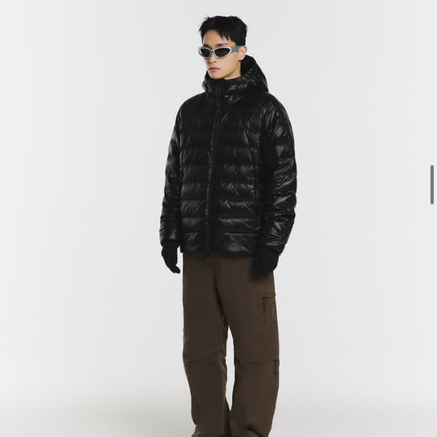 무신사 스탠다드 스포츠 아이언 라이트 다운 자켓 블랙