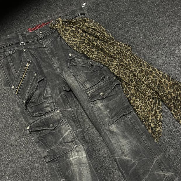 Silky Punk leopard scarf