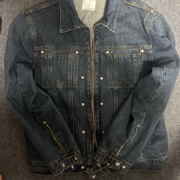 넥스트도어립스 청자켓 2사이즈 팝니다