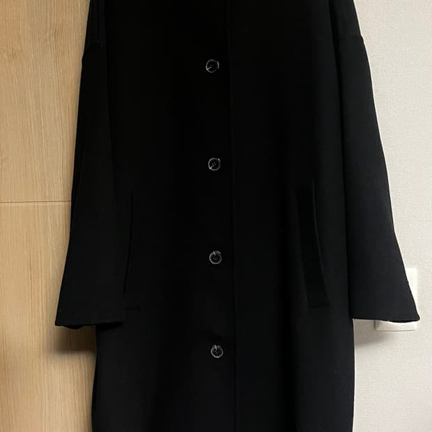 스튜디오 톰보이 코트