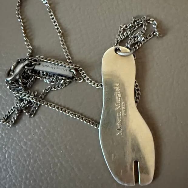 마르지엘라 타비 목걸이