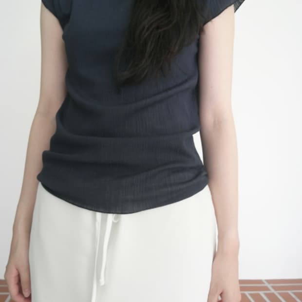 pleats top