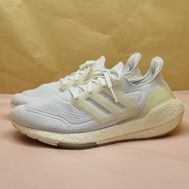 아디다스 울트라부스트22 남성운동화 270