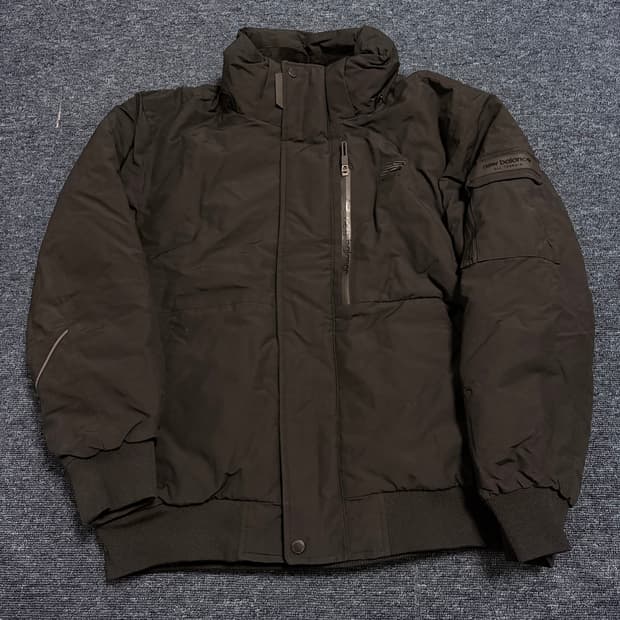 뉴발란스 패트롤 숏 덕패딩