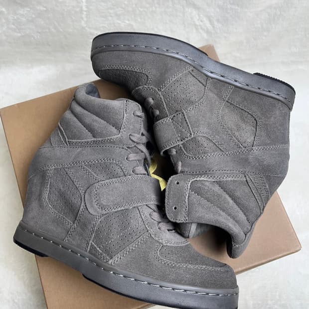 [39] 아쉬 웨지힐 스니커즈 250