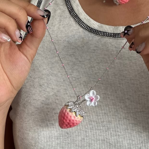 yvmin 딸기 목걸이