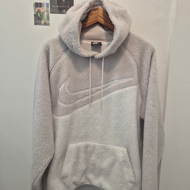 나이키 뽀글이 후드티 L
 
