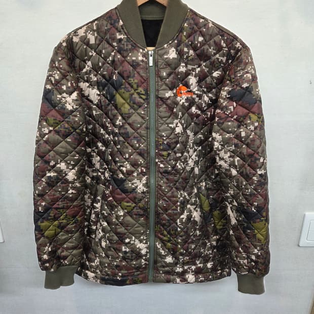 네파 디지털 카모 퀄팅 깔깔이 자켓 95