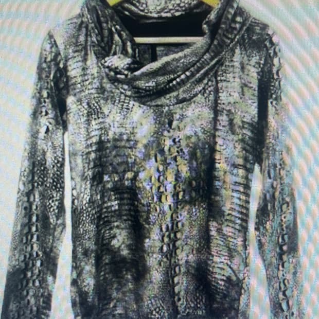 Tornado mart drape neck long sleeve