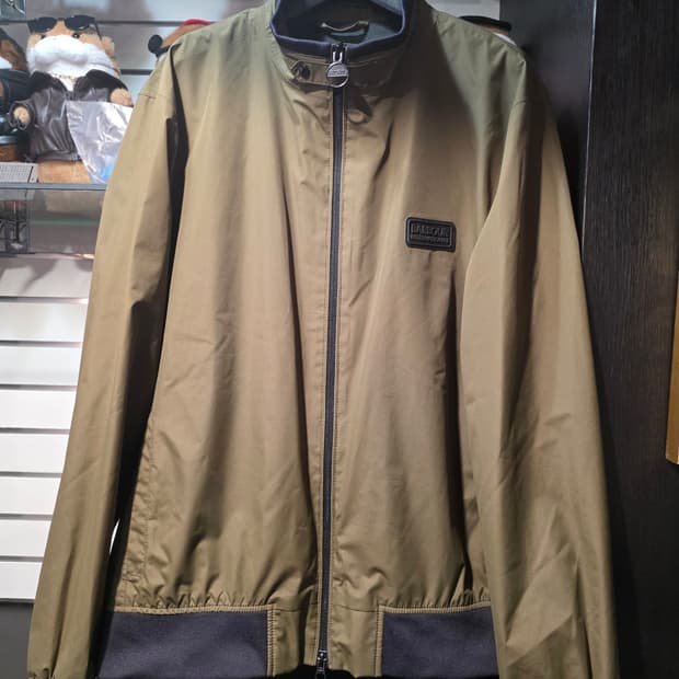 바버 인터내셔널 디서트 방수 자켓 올리브 (Barbour Intl Dys