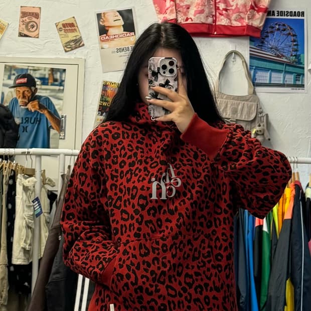 페치 선데이 레오파드 레드 후드티 L